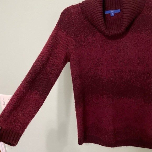 Apt 9 soft sweater with cowl neck in a beautiful deep burgundy color size medium - Picture 3 of 6